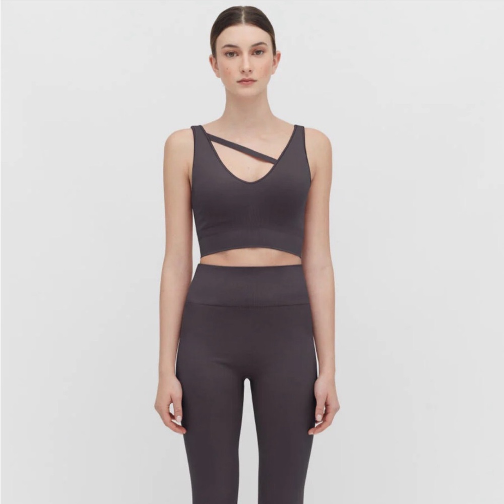 Cuyana Stretch Reversible Sports Bra